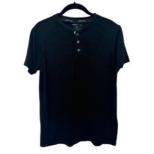 Kenneth Cole New York SZ S dark grey button t-shirt